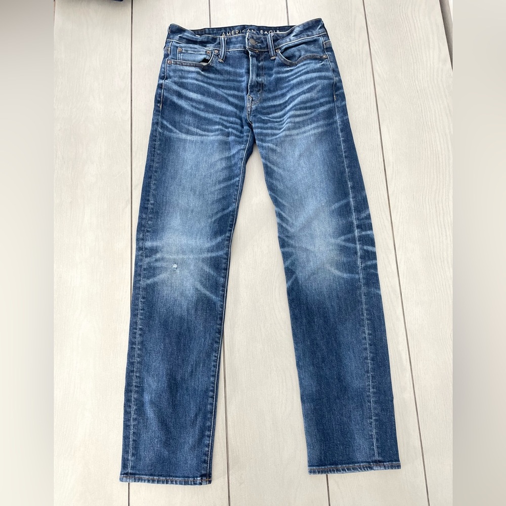 American Eagle Original Straight Jeans (Size 30W/34L)